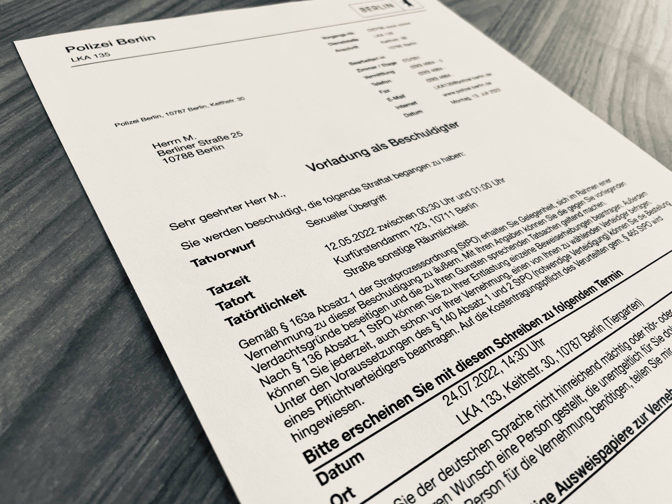 Anwalt für Strafrecht StGB: Allgemeines Strafrecht Vergehen und Verbrechen Anwalt, Strafrecht, StGB, allgemeines Strafrecht, Straftat, Vergehen, Verbrechen, Diebstahl, Unterschlagung, Körperverletzung, Betrug, Brandstiftung, Raub, schwere Brandstiftung, schwerer Raub, Strafverteidiger, Berlin